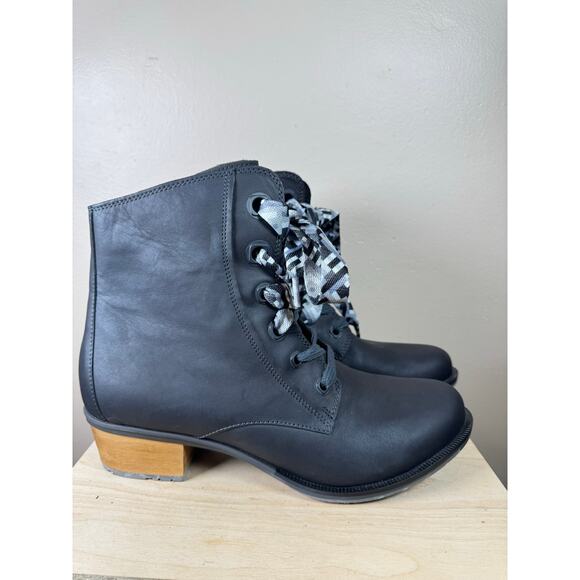 Chaco Women's Cataluna Mid Lace Casual Boots Waterproof Rain 11 - Picture 1 of 9